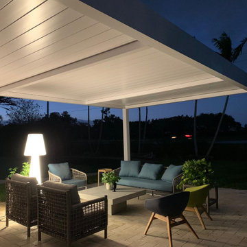 MODERN OUTDOOR LOUNGE AREA AND PERGOLA