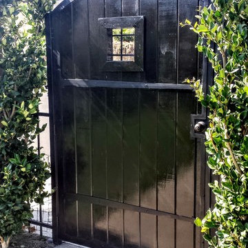"The Bostonian" Entry Gate
