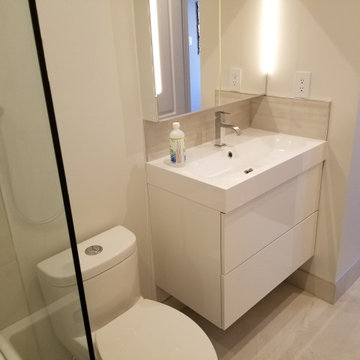 3-piece bathroom in Aurora