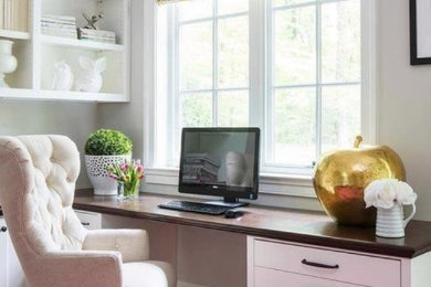 Home office photo in New York
