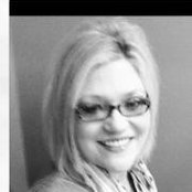 Elizabeth Stanley's photo