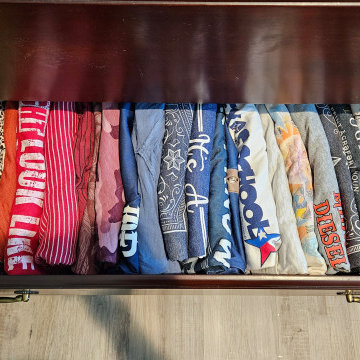Gilbert Clothes Organization