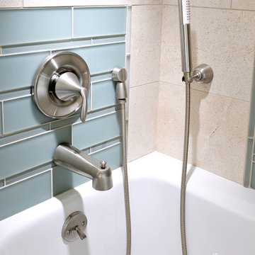 Genny & Fred Bathroom