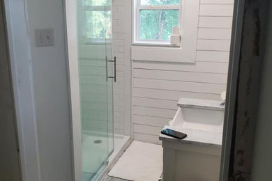 Bathroom - bathroom idea in St Louis