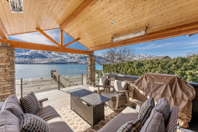 Home design - transitional home design idea in Seattle