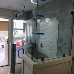 Cielos - Escondido - Shower Doors