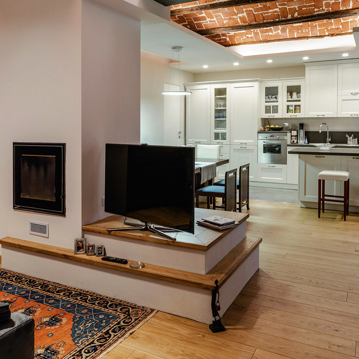 Minimalist kitchen photo in Turin