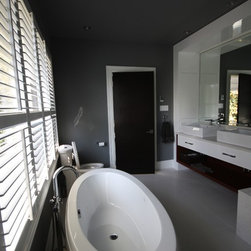 Master Bathroom - Products