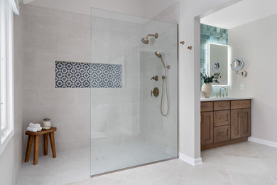 Bathroom - transitional bathroom idea