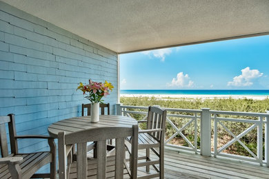 Photo of a beach style balcony.
