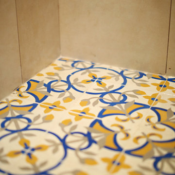 Bath Crashers - Episode "Mediterranean Mood"