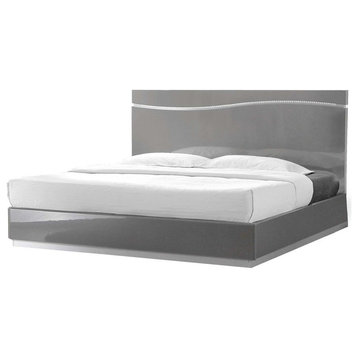 Best Master Leon Poplar Wood Eastern King Platform Bed in Gray With Silver Base