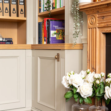 PERIOD-STYLE HOME OFFICE AND LIBRARY