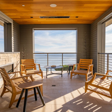 Modern enclosed patio in Pismo Beach
