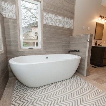 Northside Lakeside Master Bathroom