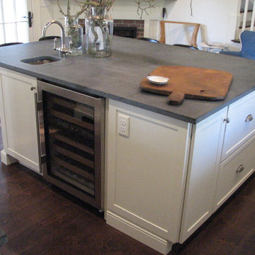 A 2016 kitchen comes home to a circa 1711 cape