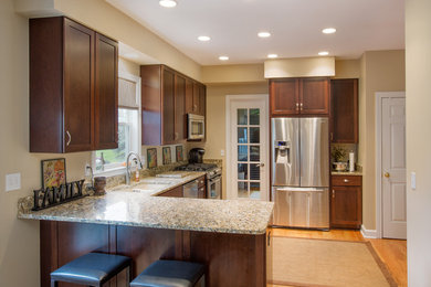 Inspiration for a mid-sized timeless home design remodel in Columbus