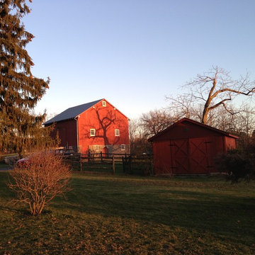 Traditional Barns & Timberframes