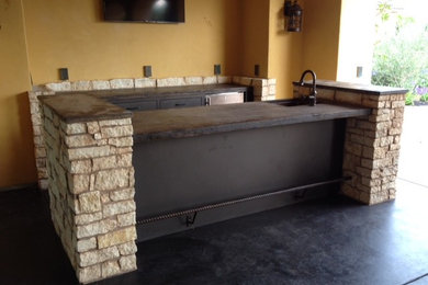 Inspiration for a contemporary home design remodel in Sacramento