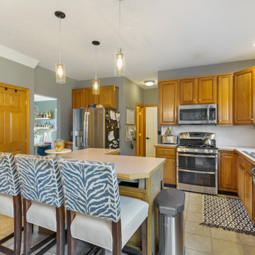 Contemporary Kitchen in North Canton