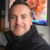 Damian Marshall's photo