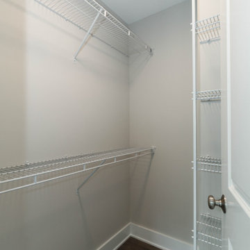 Modified Parker IV with Full In-Law Suite and Kitchenette | Naperville, IL