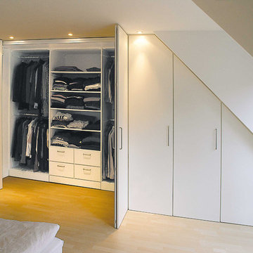 斜め天井のクローゼット