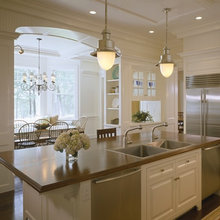 Ceiling in kitchen and dining