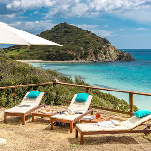 Photo of a mediterranean patio in Cagliari.