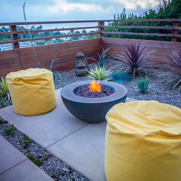 Bird Rock Beach Contemporary Design - Maximize Your Space