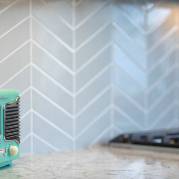 Project 3435-1 Plaid Wallpaper Kitchen Remodel Ford Pkwy St. Paul
