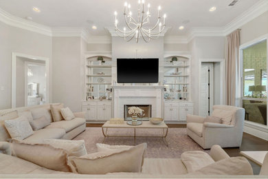 Inspiration for a living room remodel in New Orleans