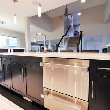 Transitional Kitchen in Ottawa, Ontario