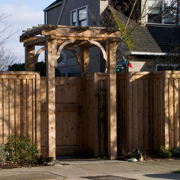 Portage Bay Craftsman Fencing & Gates