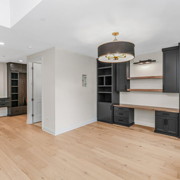 End Unit - Modern Luxury Transitional Rowhome | Heritage Place Naperville, IL