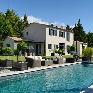 Maison moderne dans les Alpilles