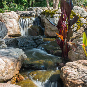 Sandstone boulder stream