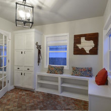 Chicago St mudroom