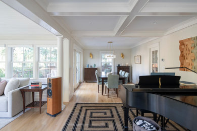 Dining room - traditional dining room idea in Boston