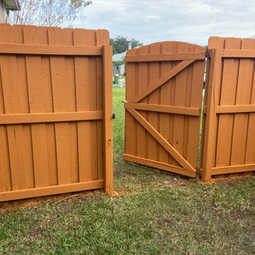 Orlando Fence Solid Stain