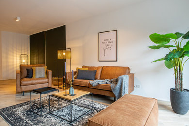Photo of a contemporary family room in Dusseldorf.