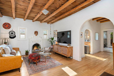 Southwest living room photo