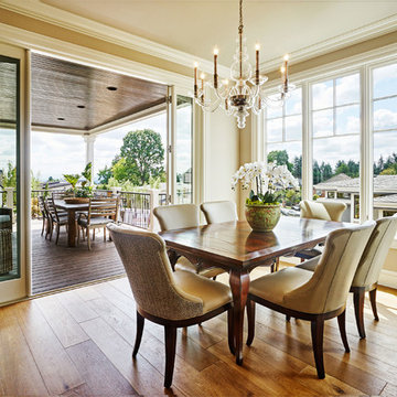 Traditional Dining Room