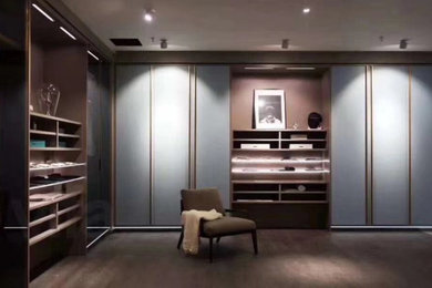 Design ideas for a storage and wardrobe in Toronto.
