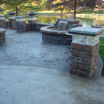 Custom Outdoor Living, Driveway, Sidewalk, Patio, Firepit, Deck, Millstadt, IL