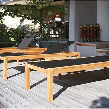 XQI Teak Chaise