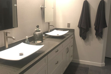 Bathroom photo in Other