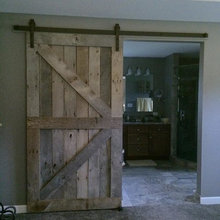 Barndoor doors