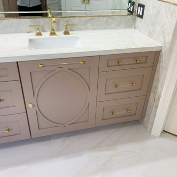 McCulloch Circle - Master Bathroom