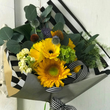 Slow Flowers September 2019 Inspiration: Sunflower & Rudbeckia Floral Designs